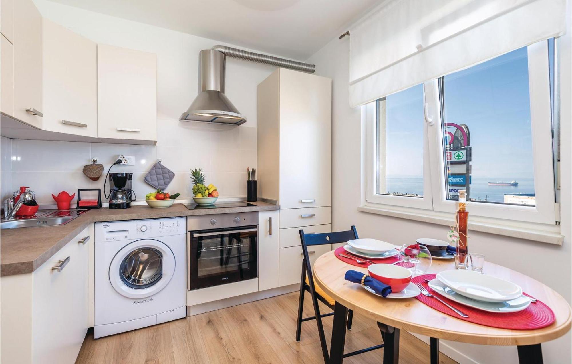 Gorgeous Apartment In Rijeka With House Sea View Exterior photo